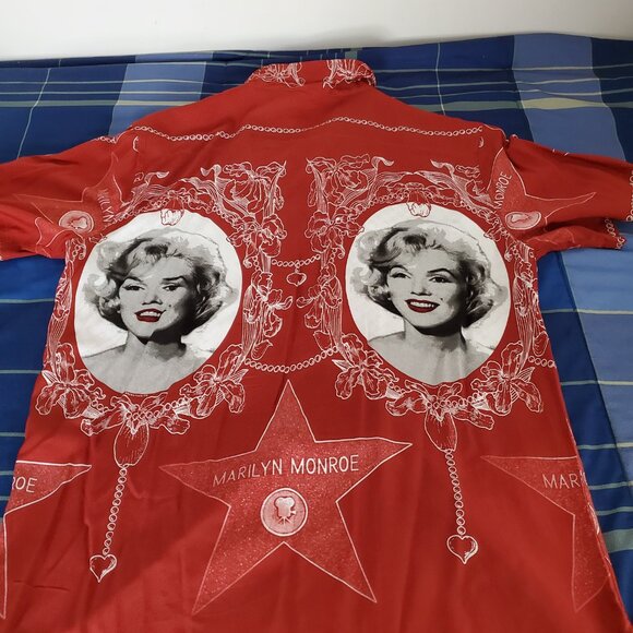 Marilyn Monroe Button Up Shirt - Picture 8 of 8